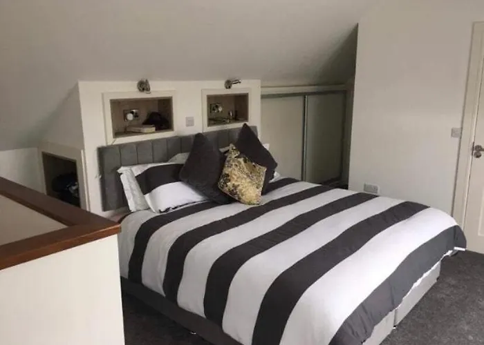 Gleanntan House - Beautiful Town House With Free Parking Holiday home *