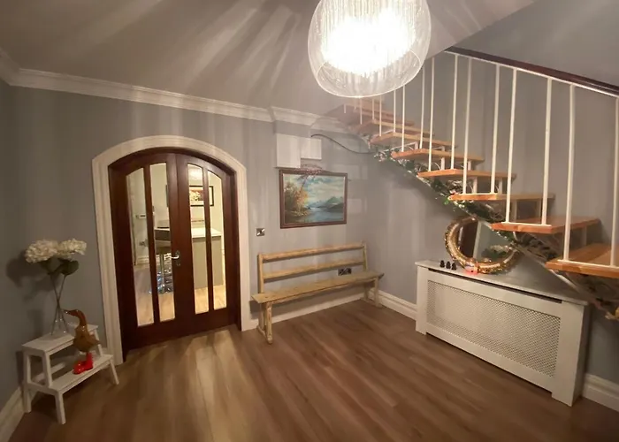 Hébergement de vacances Gleanntan House - Beautiful Town House With Free Parking