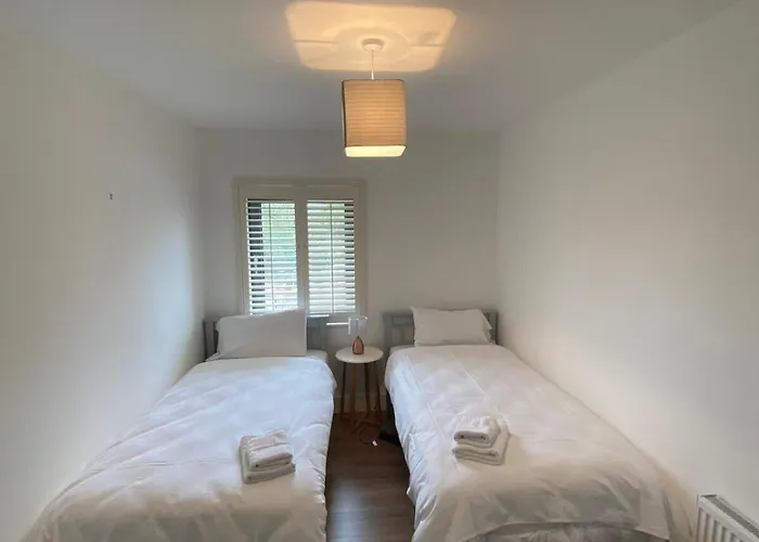 Gleanntan House - Beautiful Town House With Free Parking Hébergement de vacances Killarney